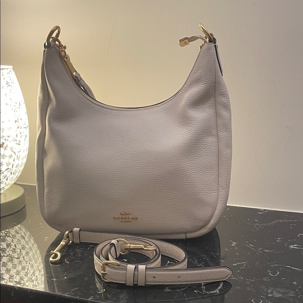 EUC White Coach Jules Hobo Crossbody / Handbag Style C9190